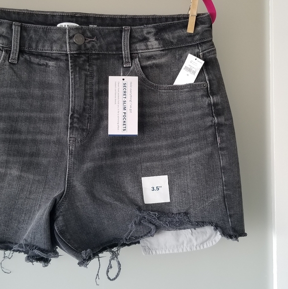 Old Navy Jean Shorts - Picture 2 of 4